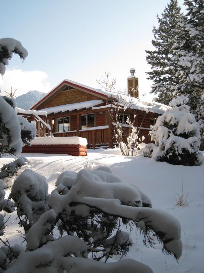 Deere Ridge Cabins Hotel Invermere Exterior foto